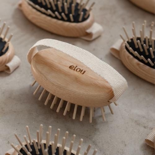 Alternative view of Scalp Brush